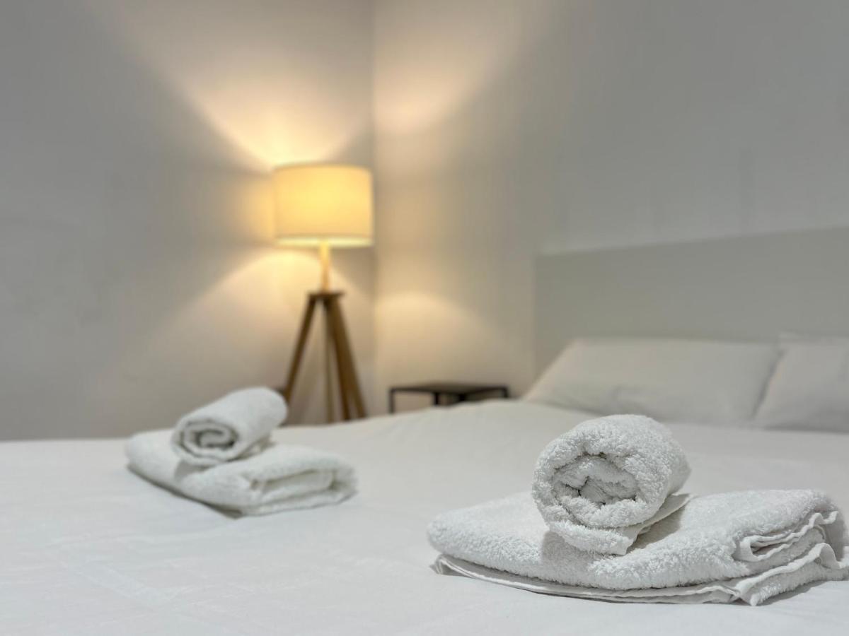 Hostel Ramon Lujan 91 Мадрид Экстерьер фото